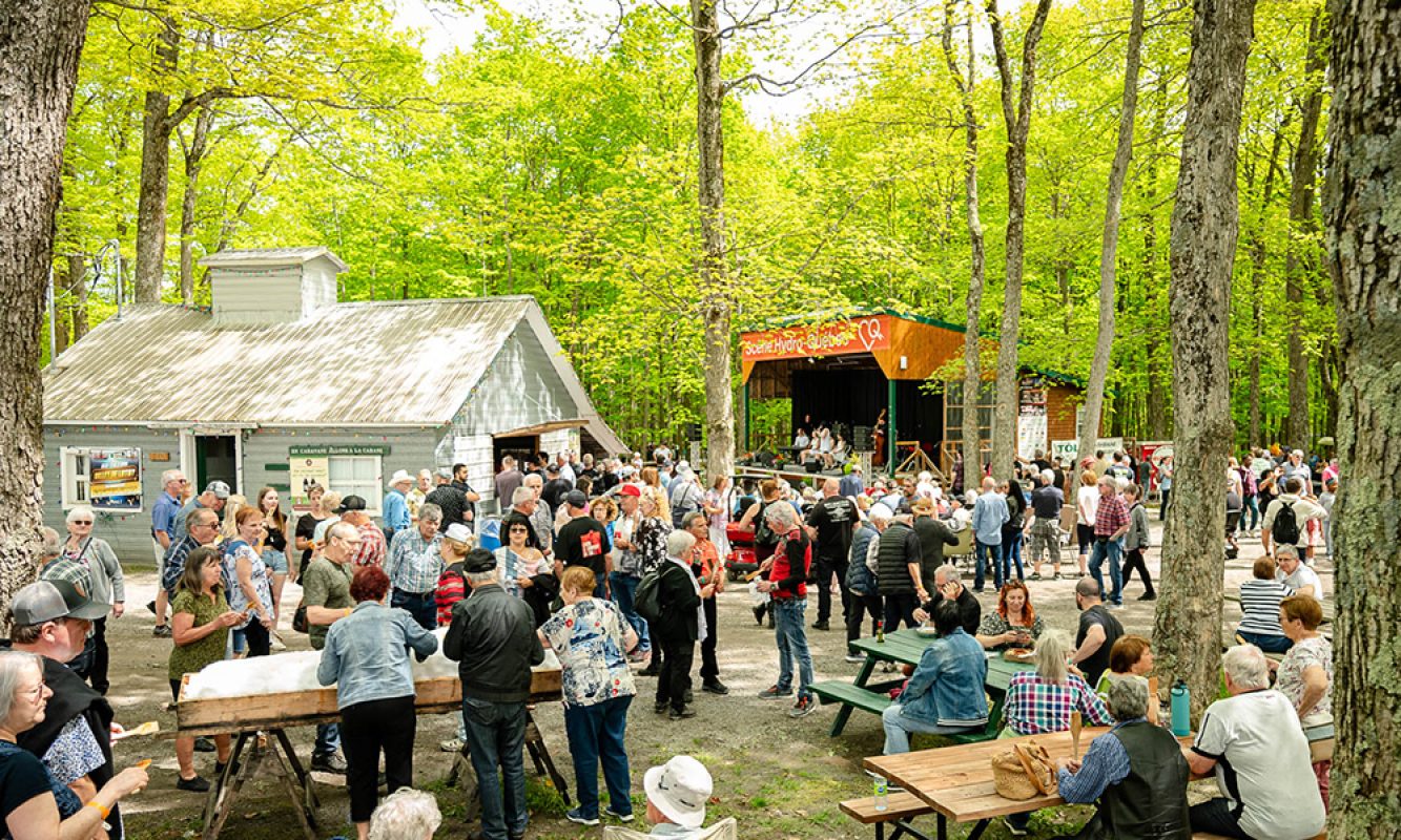 Partie de sucre pendant le Festival des Sucres de Saint-Pierre-Baptiste